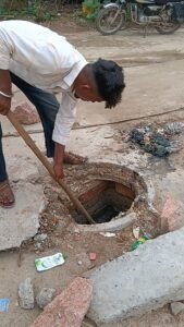 ग्राम पंचायत खारड़ा ने सीवरेज लाइन की कराई सफाई। 2 IMG20260724120807 01