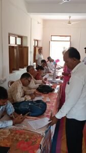 ढाबर में फॉलोअप शिविर में ग्रामीणों को मिला योजनाओं का लाभ, कई प्रकरणों का मौके पर हुआ निस्तारण। 6 IMG20260724125433 01