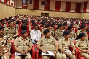 कांवड़ मेला को लेकर एडीजी ने पुलिस बल को किया ब्रीफ,भीड व यातायात प्रबंधन पर रहा फोकस 4 IMG 0387