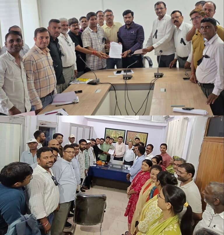 अपनी पांच सूत्री मांगों को लेकर पटवारी संघ सतना ने जिले की आठों तहसील में सौंपा ज्ञापन आंदोलन की दी चेतावनी