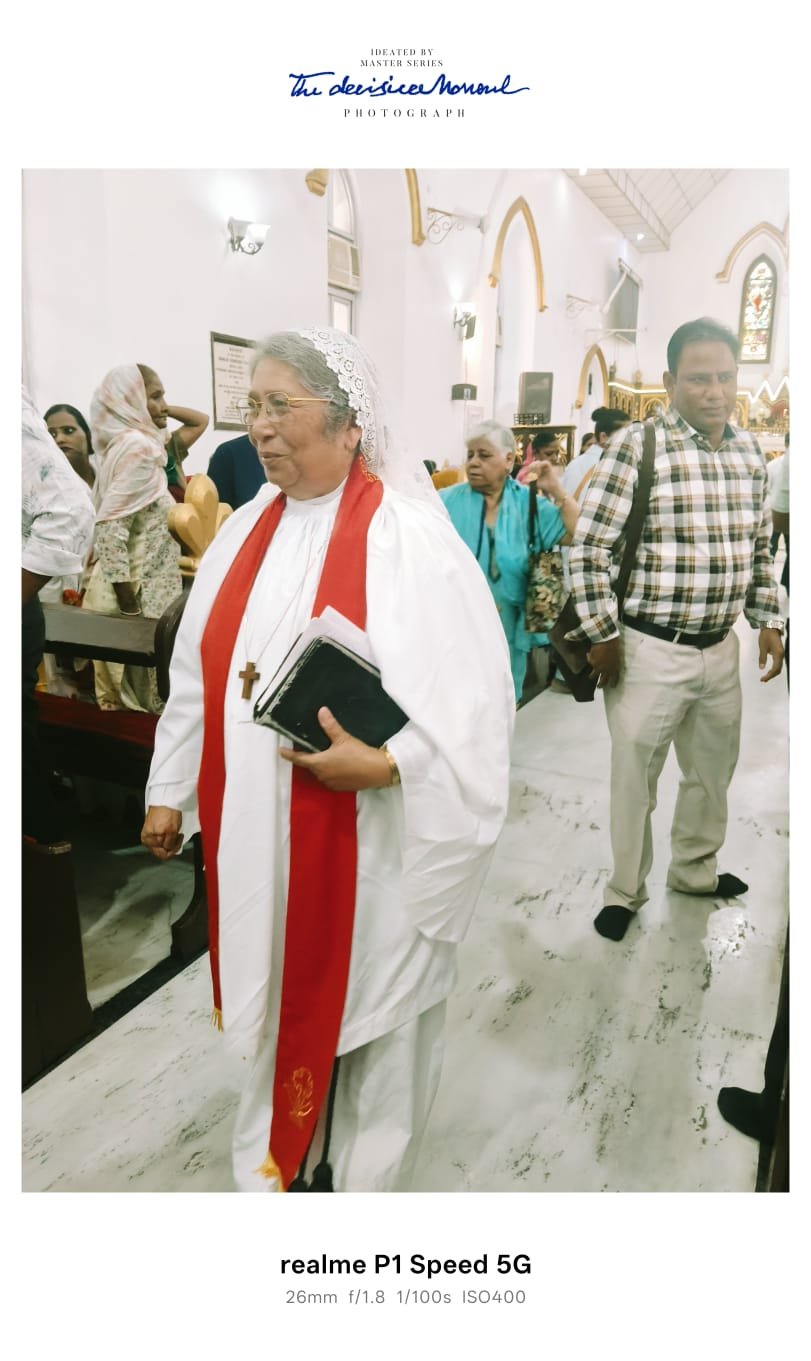 सहारनपुर बड़ी खबर । 200 साल पुराने सेंट थॉमस एंग्लिकन चर्च में नई आध्यात्मिक शुरुआत, रेवरेंड मैविस जस्टिना ने संभाली जिम्मेदारी 15 WhatsApp Image 2026 07 12 at 11.40.41 AM