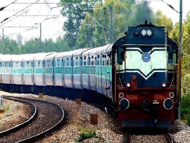 सहारनपुर को बड़ी सौगात: अब सहारनपुर होकर दौड़ेगी संत रविदास एक्सप्रेस, सप्ताह में तीन दिन मिलेगी सीधी रेल सेवा