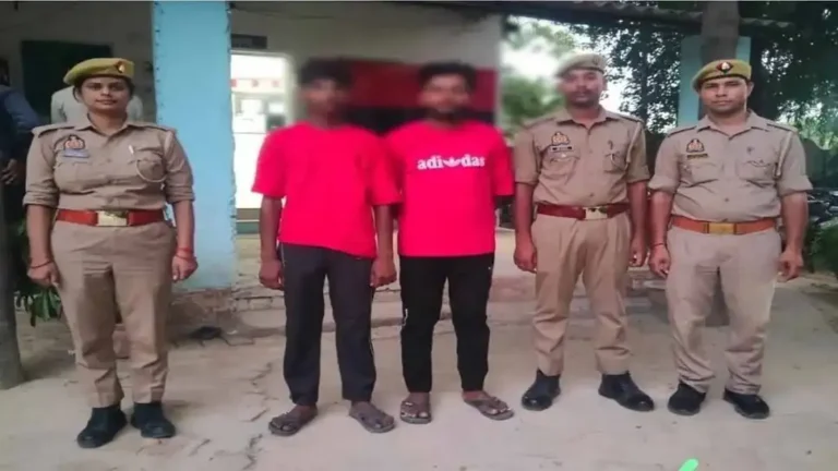 वाराणसी: स्कूल के गेट पर छात्राओं से अभद्रता और हँसी-ठिठोली करना पड़ा भारी, जंसा पुलिस ने 2 मजनुओं को दबोचा