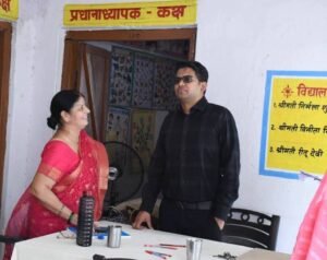 पूर्व माध्यमिक विद्यालय सूपा राजा का जिलाधिकारी शिवशरणप्पा जीएन औचक निरीक्षण किया। 2 FB IMG 1786130665698