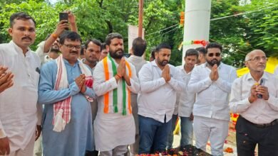 बैरिया बलिदान दिवस पर युवा समाजसेवी रणादिब्यन्त प्रताप सिंह ने शहीदों को किया नमन 8 FB IMG 1787072345304
