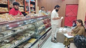 जावरा में खाद्य विभाग की कार्रवाई, 100 किलो मावा ज़ब्त | 3 FB IMG 1787296719856