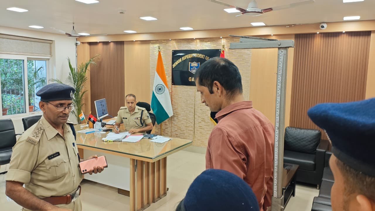 आज वरीय पुलिस अधीक्षक गया के कार्यालय परिसर में अनुकंपा के आधार पर नियुक्ति हेतु अभ्यर्थियों का शारीरिक दक्षता परीक्षण संपन्न कराया गया l 1 IMG 20260805 WA0152