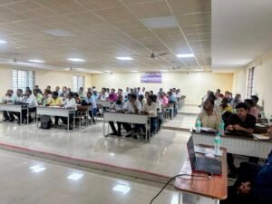 जनगणना हस्तपुस्तिका निर्माण के लिए चार्ज पदाधिकारियों का प्रशिक्षण प्रारम्भ 2 IMG 20260805 WA0295