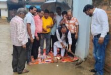 82 लाख की लागत से बनेगी सीसी रोड, चेयरमैन कमलेश मोहन ने किया भूमि पूजन 27 IMG 20260806 WA0038