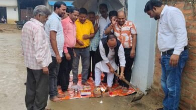82 लाख की लागत से बनेगी सीसी रोड, चेयरमैन कमलेश मोहन ने किया भूमि पूजन 6 IMG 20260806 WA0038