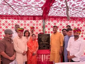 सार्वजनिक निर्माण विभाग राज्य मंत्री डॉ. मंजू बाघमार रही जिले के दौरे पर 5 IMG 20260806 WA0048