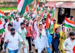 भाजपाईयों ने शहीद जयकुमार सिंह के स्मारक से निकली तिरंगा यात्रा, गूंजे देश भक्ति के नारे 2 IMG 20260811 WA00072