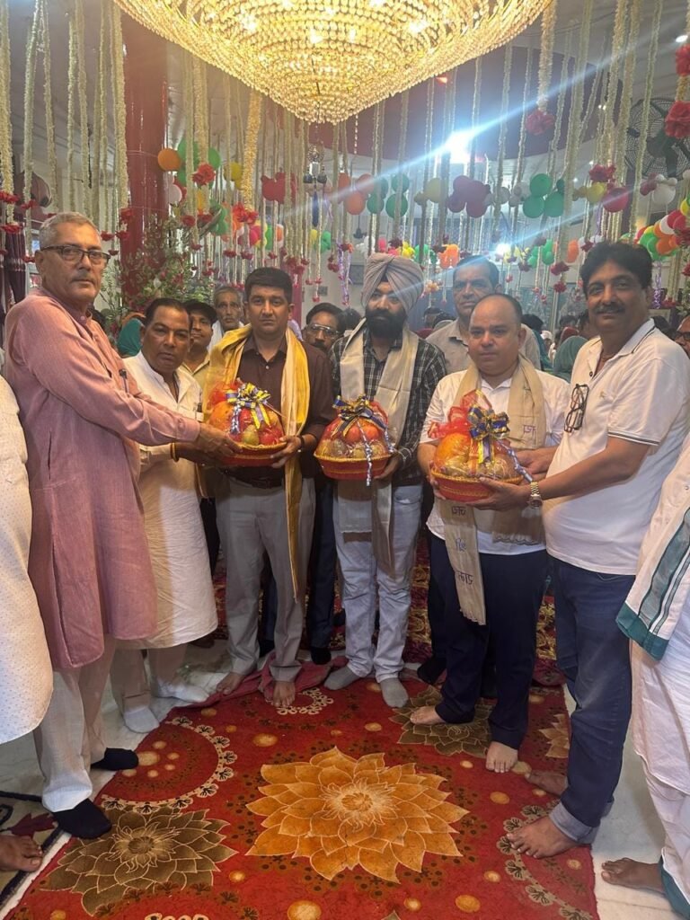 कालेश्वर महादेव मंदिर में आयोजित हुई श्रावण मास के दूसरे सोमवार की महाआरती