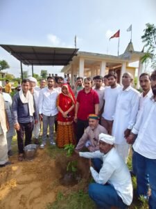 “पेड़ लगाओ जीवन बचाओ अभियान–2026” के तहत जमवारामगढ़ में वृक्षारोपण एवं पौधा वितरण,पेड़ हमारे जीवन, पर्यावरण एवम भविष्य का आधार हैं - सुमन मीणा,पेड़ लगाना ही हमारा उद्देश्य नहीं, पेड़ों को बचाना हमारा लक्ष्य है - डॉ. हर सहाय मीणा