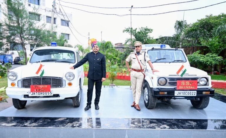 उपायुक्त की आइकॉनिक ‘एंबेसडर’ और एसएसपी की विंटेज ‘जिप्सी’ नए कलेवर में प्रदर्शित