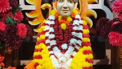 बाबा मुक्तेश्वर पुरी जी के विशाल जागरण एवं भंडारे का आयोजन 13 व 14 सितंबर को कोसली। बाबा मुक्तेश्वर पुरी मठ, कोसली में हर वर्ष की भांति इस वर्ष भी बाबा मुक्तेश्वर पुरी जी के विशाल जागरण एवं भंडारे का आयोजन श्रद्धा एवं भक्तिभाव के साथ किया जा रहा है। रविवार, 13 सितंबर 2026 को रात्रि 9:00 बजे से विशाल जागरण होगा। सोमवार, 14 सितंबर को प्रातः 9:00 बजे हवन तथा प्रातः 11:00 बजे भंडारे का आयोजन किया जाएगा। लखन मास्टर एवं शक्ति कोसलिया ने बताया कि बाबा में आस्था रखने वाले सभी श्रद्धालुओं एवं भक्तजनों से इस धार्मिक आयोजन में अधिक से अधिक संख्या में पहुंचकर बाबा मुक्तेश्वर पुरी जी का आशीर्वाद प्राप्त करने का आह्वान किया गया है। आयोजकों ने सभी क्षेत्रवासियों से इस धार्मिक आयोजन में शामिल होकर आयोजन की शोभा बढ़ाने की अपील की है। 22 IMG 20260818 WA0019 2