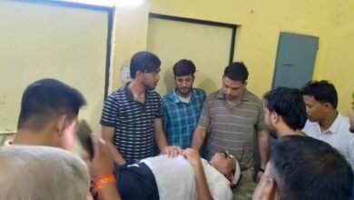 अनियंत्रित पिकअप की टक्कर से बार एसोसिएशन के पूर्व अध्यक्ष रामपाल जौहरी गंभीर रूप से घायल 15 IMG 20260818 WA00491