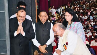 कक्षा 10 में फेल हुए, फिर भी बने कंपनी के CEO; वी.के. जेटली ने विद्यार्थियों को बताए सफलता के चार ‘डी’ 19 IMG 20260818 WA0053