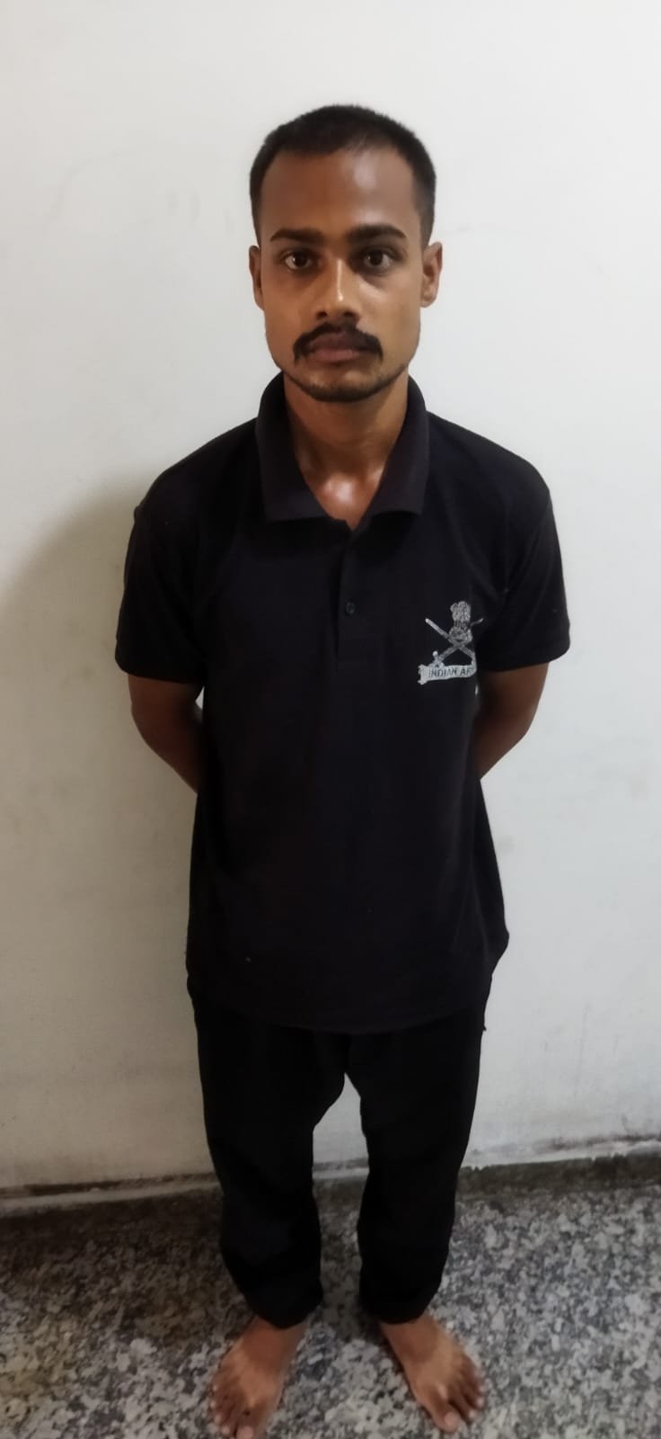 साइबर ठगी मामले में धनसर पुलिस ने 24 वर्षीय आरोपी गणेश कुमार महतो को किया गिरफ्तार 1 IMG 20260818 WA0260