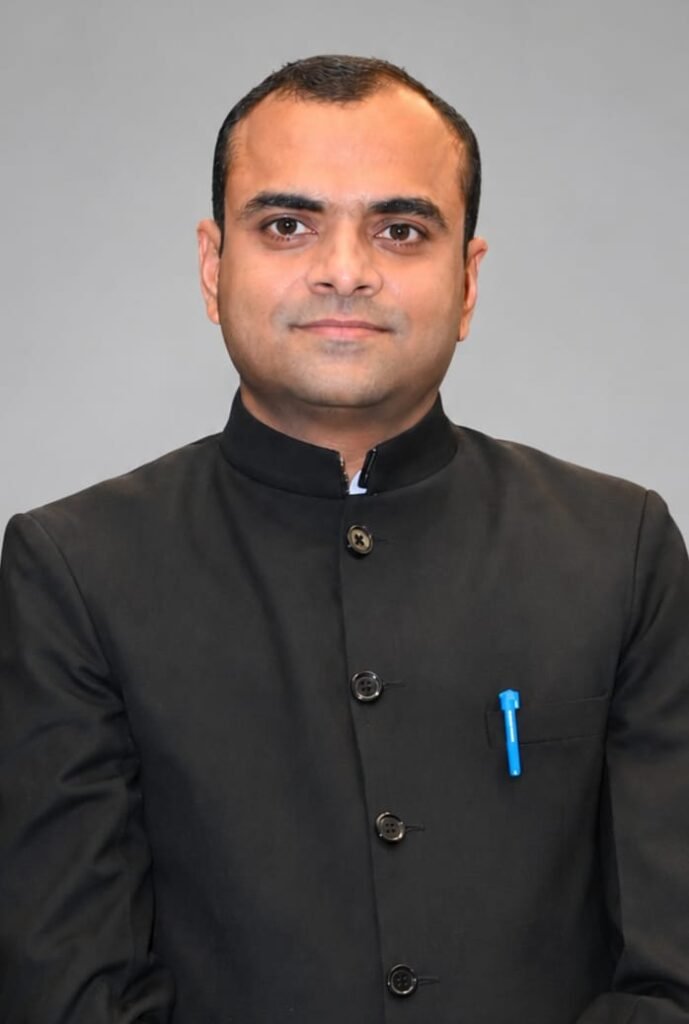 ईद-ए-मिलाद-उल-नबी के दृष्टिगत जनपद में कानून एवं शांति व्यवस्था बनाए रखने के लिए मजिस्ट्रेटों की तैनाती। 1 IMG 20260819 WA0005