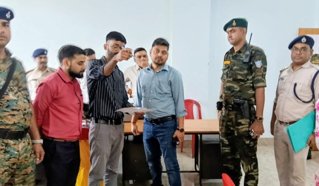उपायुक्त ने होमगार्ड अभ्यर्थियों के डॉक्यूमेंट वेरिफिकेशन कार्य का किया औचक निरीक्षण 1 IMG 20260820 WA0145