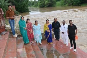 महापौर श्रीमती मती सूरी ने किया कटाये घाट का निरिक्षण 2 IMG 20260820 WA0202