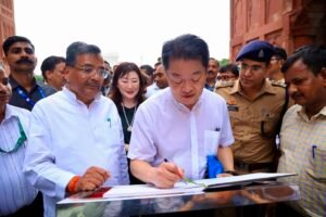 यामानाशी के राज्यपाल और उप राज्यपाल ने देखा ताजमहल 21 अगस्त 2026 को लखनऊ में टूरिज्म राउंडटेबल,मोर नृत्य और बम रसिया ने जापानी प्रतिनिधिमंडल के आगरा में घोला बृज संस्कृति का रंग 2 IMG 20260820 WA0543