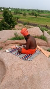 खारड़ा सरहद में वन योगी श्री राईका नाथ जी महाराज के 11वें दिन मोन चातुर्मास। 4 IMG20260808100343 01