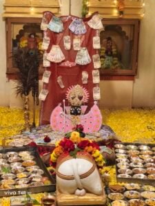 प्रथम श्रावण सोमवार को शिव मंदिरों में दर्शन वंदन के लिए लगा भक्तों का तांता 4 IMG 20260803 202634 398