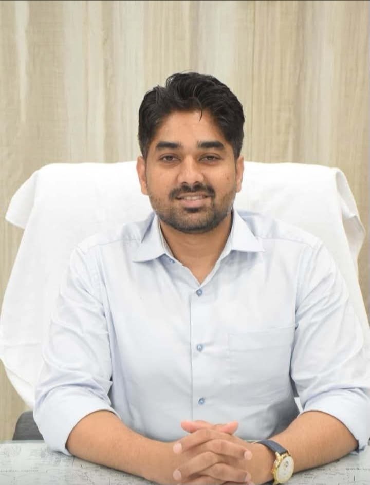 सिंगरौली: मुख्यमंत्री जन विश्वास अभियान-2026 के तहत साप्ताहिक भ्रमण कार्यक्रम में जनसमस्याओं के त्वरित निराकरण पर रहेगा विशेष फोकस। 2 IMG 20260804 213407