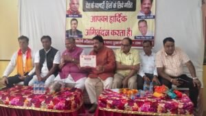 नारनौल में व्यापार आयोग के गठन और व्यापारियों को बुढ़ापा पेंशन देने की उठी मांग 2 नारनौल में पत्रकारों से बातचीत करते हुए गोपाल शरण गर्ग