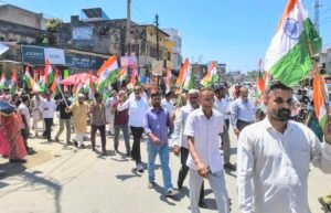 कांठ नगर में निकली भव्य तिरंगा यात्रा, भारत माता के जयकारों से गूंजा क्षेत्र 6 IMG 20260812 1136279302