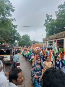 हर घर तिरंगा अभियान के तहत सारंगी में निकली तिरंगा यात्रा, कैबिनेट मंत्री निर्मला भूरिया हुईं शामिल 3 IMG 20260813 140234199 HDR