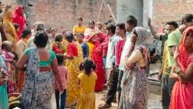 शंकरपुर बभनोटी में महिला का फंदे से लटकता मिला शव 7 IMG 20260819 080230