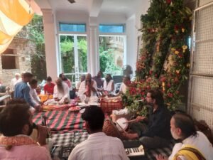 धौला में धूमधाम से सम्पन्न हुआ झूला महोत्सव 2026 ,संतों के सान्निध्य में झूले में झूलाए गए ठाकुर जी, उमड़ा श्रद्धालुओं का सैलाब, ब्रह्मपीठाधीश्वर डाकोर धाम,त्रिवेणीधाम, चिमनपुरा व बंगला धाम के संतों का मिला सानिध्य 2 धौला में धूमधाम से सम्पन्न हुआ झूला महोत्सव 2026 ,संतों के सान्निध्य में झूले में झूलाए गए ठाकुर जी, उमड़ा श्रद्धालुओं का सैलाब, ब्रह्मपीठाधीश्वर डाकोर धाम,त्रिवेणीधाम, चिमनपुरा व बंगला धाम के संतों का मिला सानिध्य