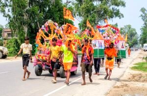 कांवड़ यात्रा: कांवड़ियों की वापसी से शिवमय हुआ कांठ, भगवा रंग में रंगा क्षेत्र 6 IMG 20260821 1327251302