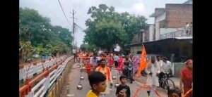टीकमगढ़ जिले के पलेरा तहसील में श्रद्धालुओं के द्वारा निकाली गई भव्य कावड़ यात्रा 7 Screenshot 20260810 115638