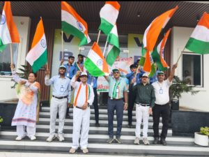 *विद्या भारती पब्लिक स्कूल से निकली तिरंगा यात्रा, देशभक्ति के नारों से गूंजा शहर* 2 Screenshot 20260814 120803 WhatsApp