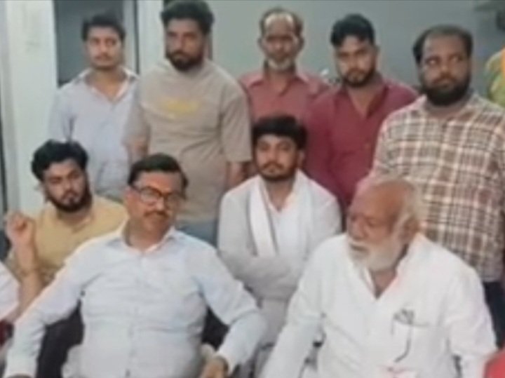 हाथरस सिकंद्राराऊ में प्रदूषण की शिकायतों पर सख्त हुए डॉ. आरपी सिंह, जांच के दिए निर्देश 4 Screenshot 20260821 204755 Gallery