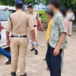 रिश्ते की मामी के घर चोरी करने वाला आरोपी अपने साथियों सहित गिरफ्तार, आरोपी सहित तीन व्यक्तियों की संलिप्तता उजागर