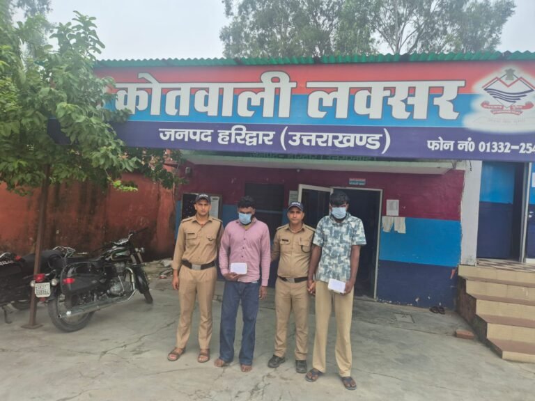 लक्सर में घर में हुई लाखों की चोरी का खुलासा, आरोपी गिरफ्तार, सोने-चांदी के जेवरों व वारदात में इस्तेमाल बाइक बरामद।