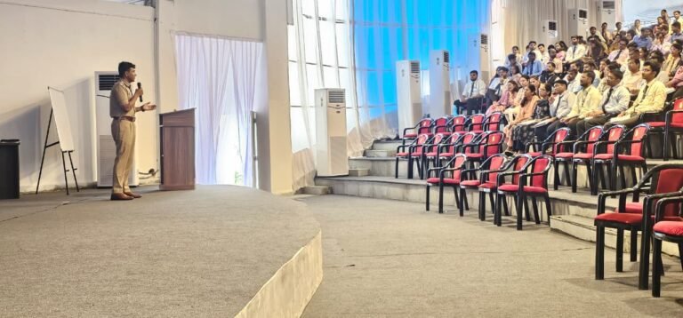 आज BIPARD में BPSC के 70वे बैच के प्रशिक्षु पदाधिकारियों के लिए साइबर सुरक्षा एवं जागरूकता विषय पर विशेष प्रशिक्षण सत्र आयोजित किया गया l