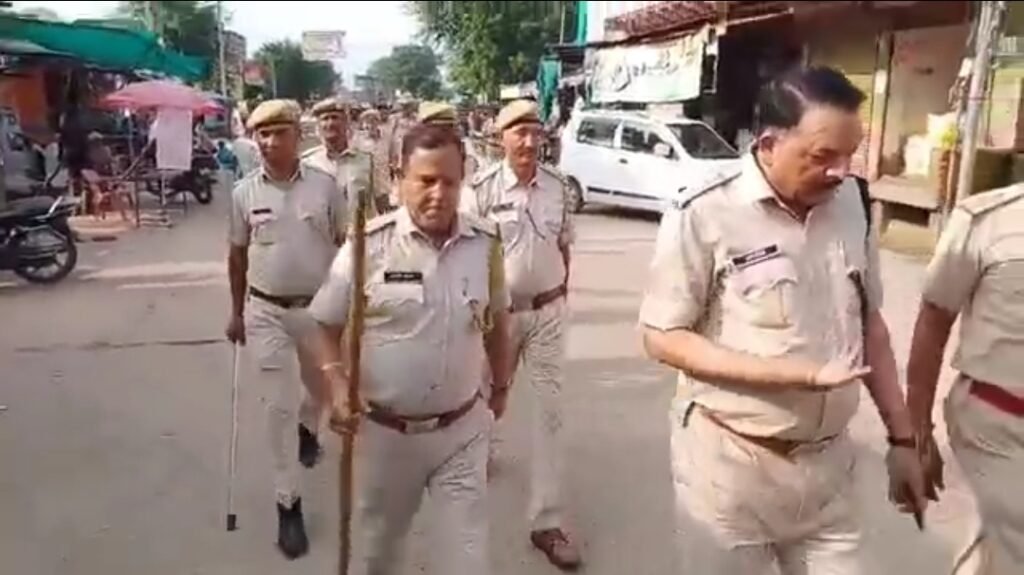 नगर पालिका चुनाव आयोग को लेकर पुलिस प्रशासन पूरी तरह अलग 1 नगर पालिका चुनाव आयोग को लेकर पुलिस प्रशासन पूरी तरह अलग - DAUSA, राजस्थान