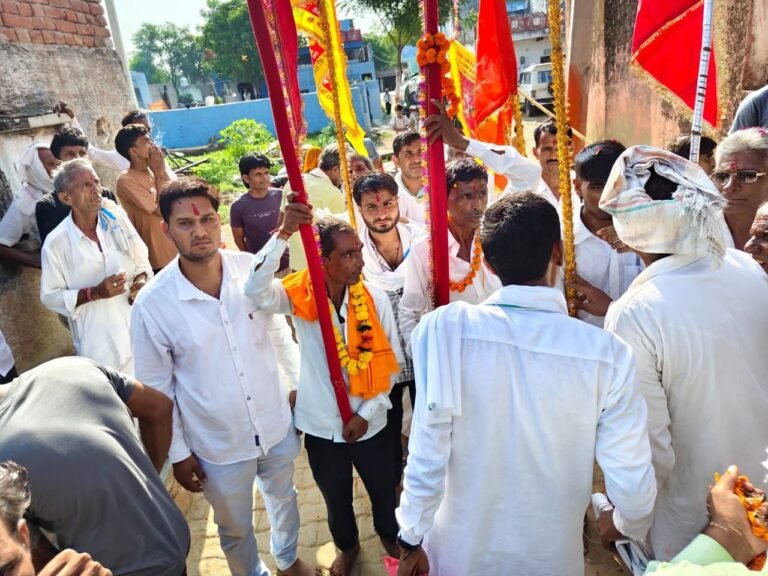 आज भांवती गांव से पपलाज माता कि यात्रा गाजे बाजे के साथ रवाना हुई बाद