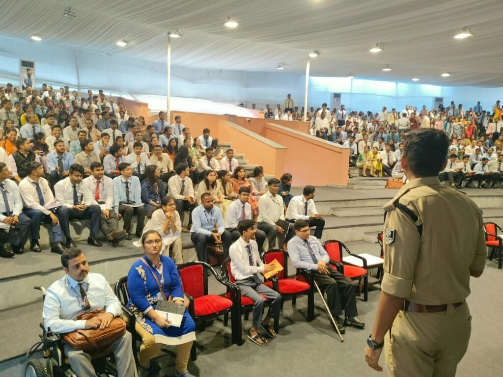 आज BIPARD में BPSC के 70वे बैच के प्रशिक्षु पदाधिकारियों के लिए साइबर सुरक्षा एवं जागरूकता विषय पर विशेष प्रशिक्षण सत्र आयोजित किया गया l 1 आज BIPARD में BPSC के 70वे बैच के प्रशिक्षु पदाधिकारियों के लिए साइबर सुरक्षा एवं जागरूकता विषय पर विशेष प्रशिक्षण सत्र आयोजित किया गया l - गया, बिहार
