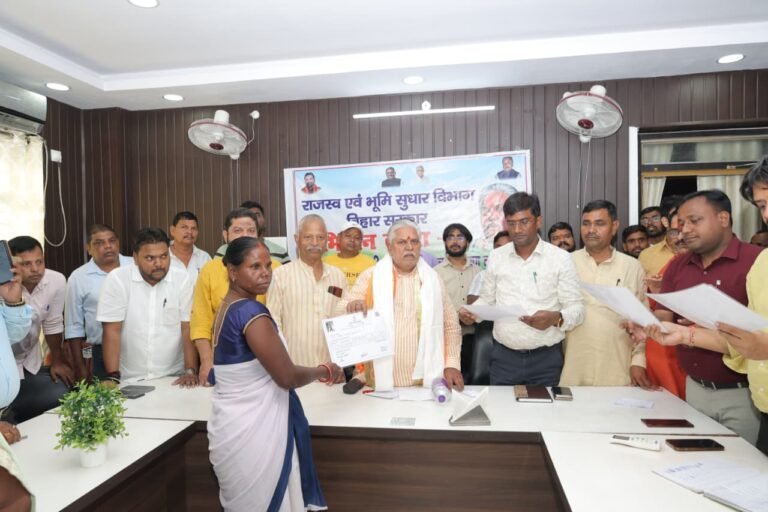 सीएसआर फंड से गया को मिली स्वास्थ्य, पेयजल एवं शव परिवहन की सौगात -डॉ प्रेम कुमार