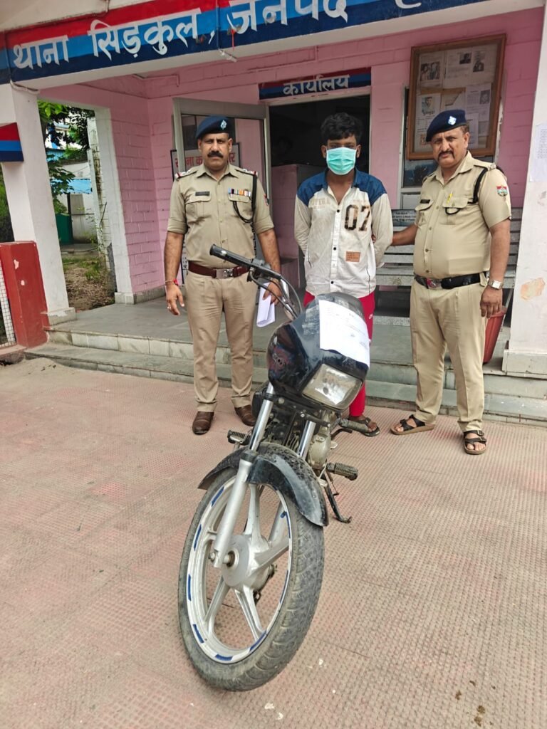 ऑपरेशन प्रहार के तहत: हरिद्वार पुलिस की बड़ी कार्रवाई, चोरी की मोटरसाइकिल के साथ आरोपी गिरफ्तार।