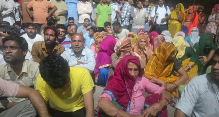 नीमराना, निकाय चुनाव में खाकी वर्दी पर उठे गंभीर सवाल, पार्षदो को धमकाने एवम पुलिस राजनीतिक इस्तेमाल के आरोप इस्तेमाल के आरोप