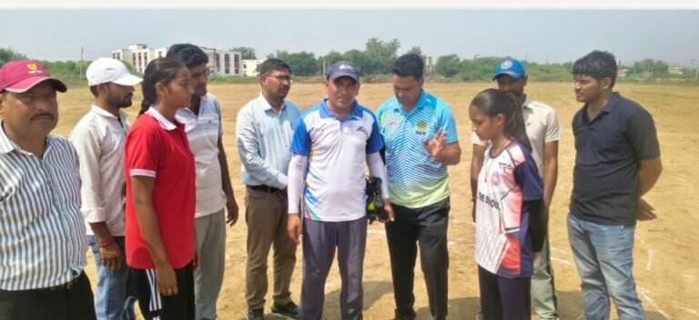 पिनान में 70वी जिला स्तरीय सॉफ्टबॉल प्रतियोगिता शुरू