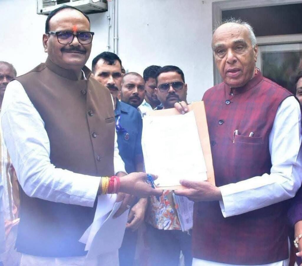 सिद्धार्थनगर के विकास को लेकर सांसद जगदंबिका पाल ने डिप्टी सीएम ब्रजेश पाठक से की मुलाकात - SIDDHARTHNAGAR, उत्तर प्रदेश
